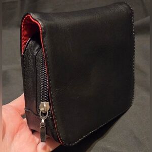 Mini Black Leather Carry Travel Case w Mesh Zippered Pouch Inside 5x6x2